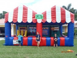 product 724C21DE9F0A4FD2A052F694D65E6EE5 1704394047 Carnival Games Booth (Inflatable 4)